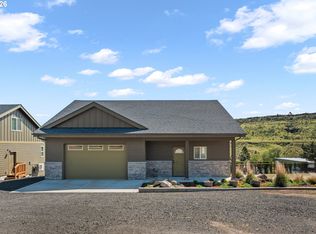 1151 Pine St W, The Dalles, OR 97058