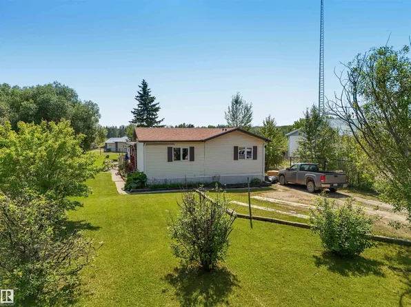4905 46th St, Drayton Valley, AB T7A 1H4