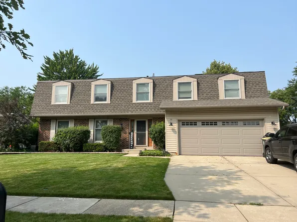 1083 Florida Ln, Elk Grove Village, IL 60007