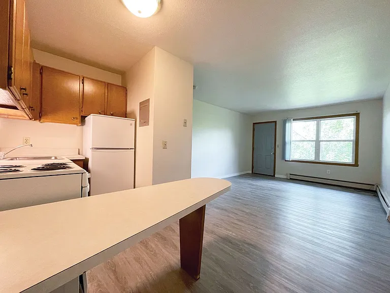 Terrace Heights — Photo 15