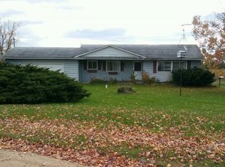 7050 E Fremont Rd, Shepherd, MI 48883