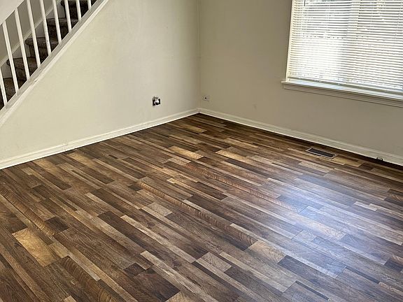 2nd image of 2812 Wheatland Ct