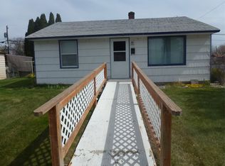 72 D St NE, Ephrata, WA 98823