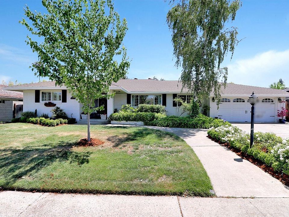 1st image of 1412 Carrousel Ln