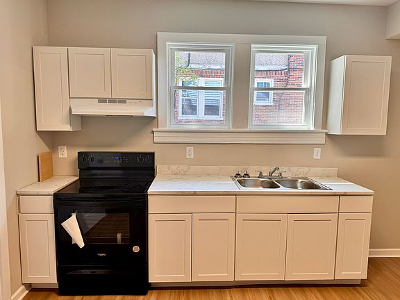 5th image of 2915 Cumberland St NW