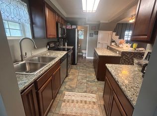 2625 Lansing St, Crystal, MI 48818