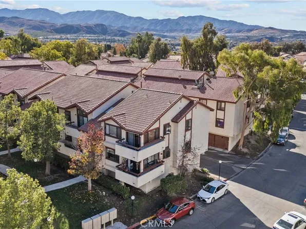 18187 Sundowner Way Unit 826, Santa Clarita, CA 91387