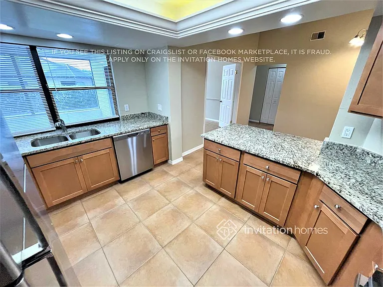 7328 Bent Oak Dr — Photo 9