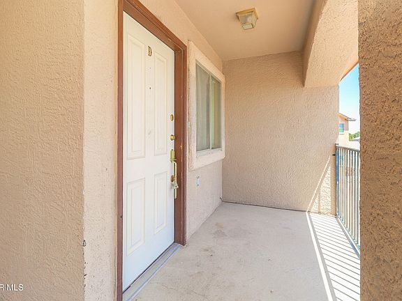 5th image of 3412 Blue Earth Ln