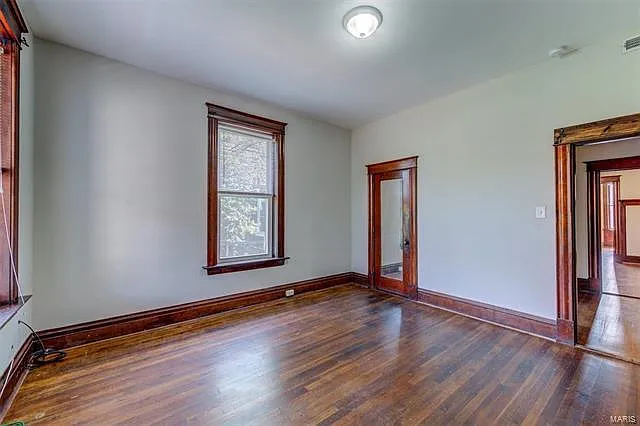 5779 Pershing Ave — Photo 21