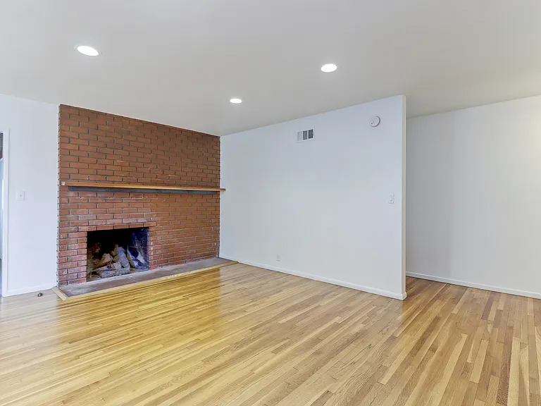 3021 Rhodelia Ave — Photo 7