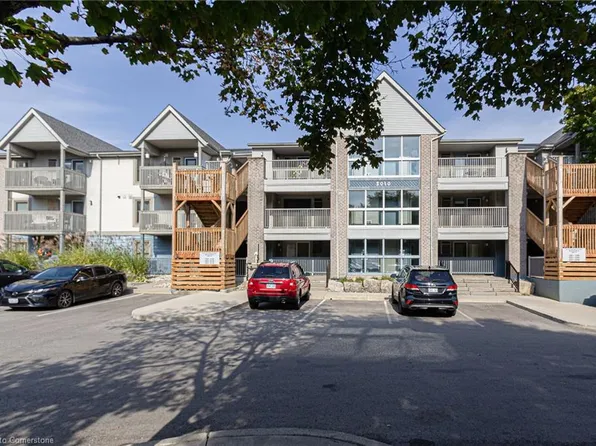2010 Cleaver Ave #103, Burlington, ON L7M 4C1