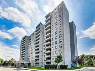 355 Rathburn Rd E #704, Mississauga, ON L4Z1H4