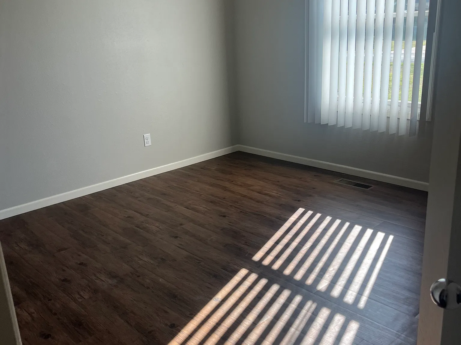 2 bed, 1038 sqft, $1,315 — Photo 3
