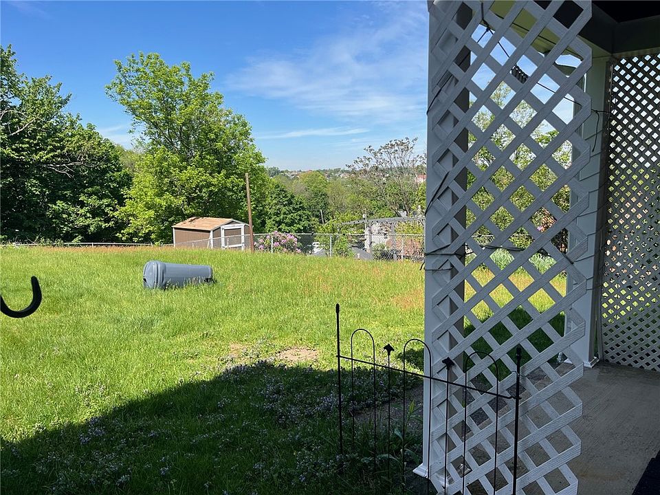 2nd image of 233 Clairmont Ave
