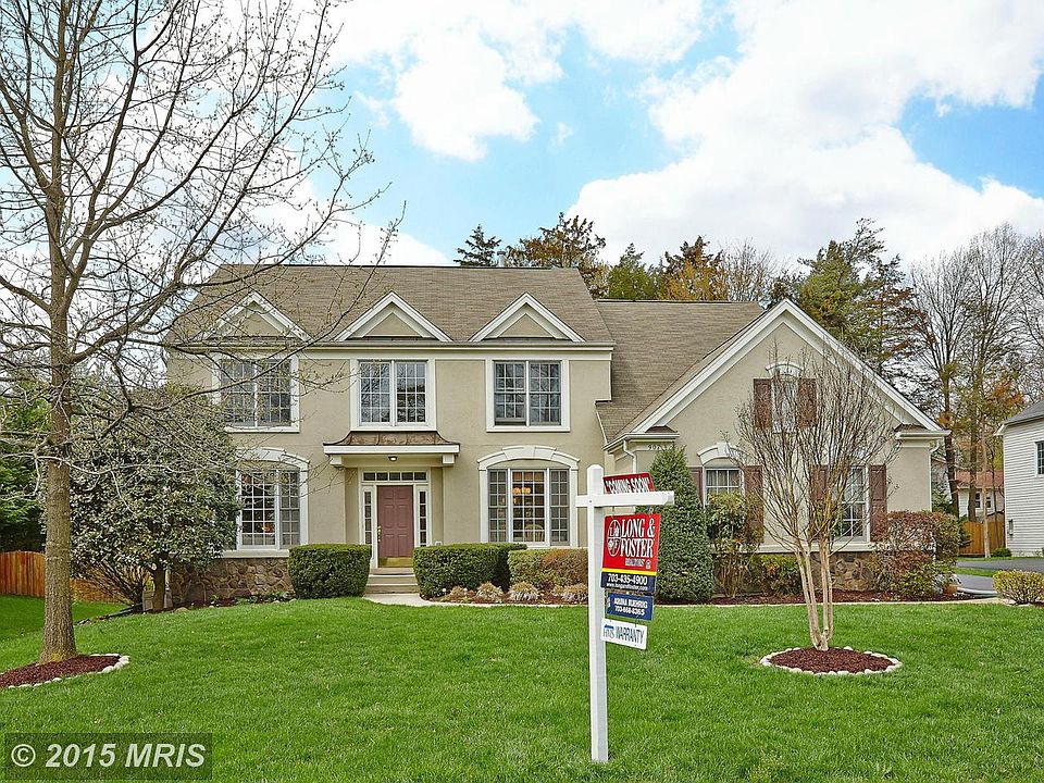 1st image of 907 Leona Ln