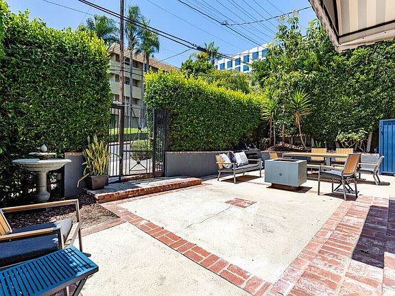 2nd image of 990 Palm Ave APT 4