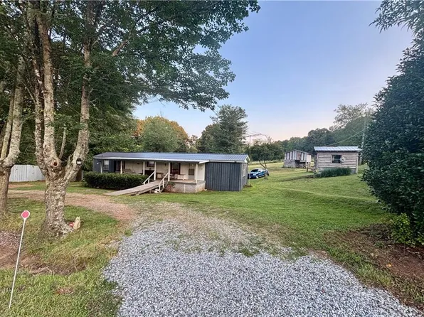 716 Hawkins Rd, Homer, GA 30547