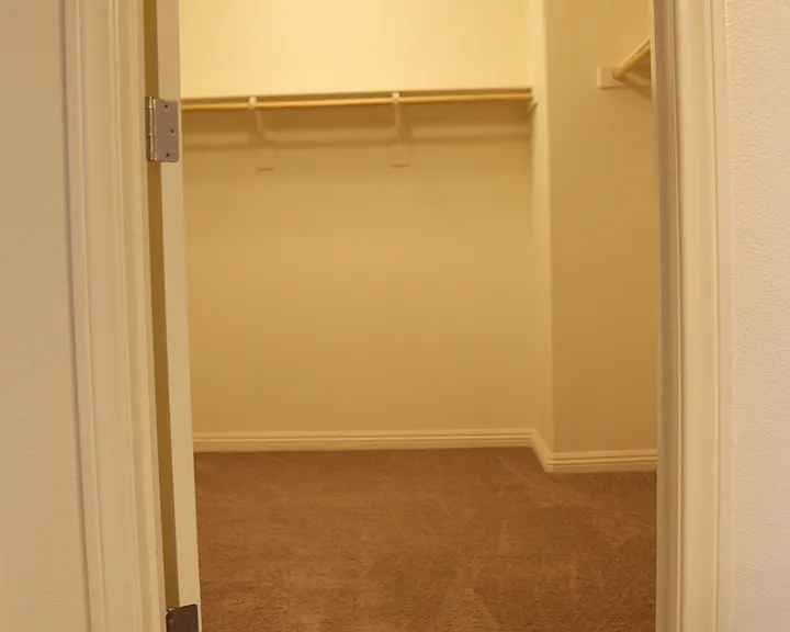 10842 Dobbs Ave — Photo 36