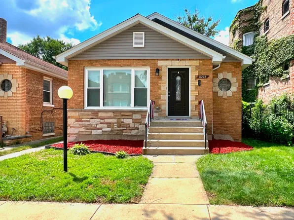 8228 S Loomis Blvd, Chicago, IL 60620