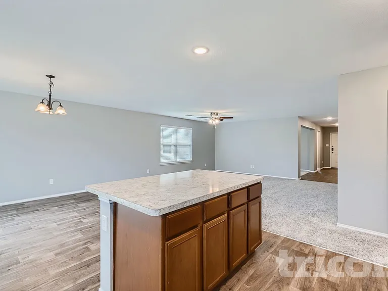 126 Spring Creek Ln — Photo 9