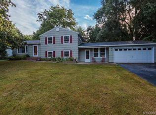 84 Woody Ln, Rochester, NY 14625