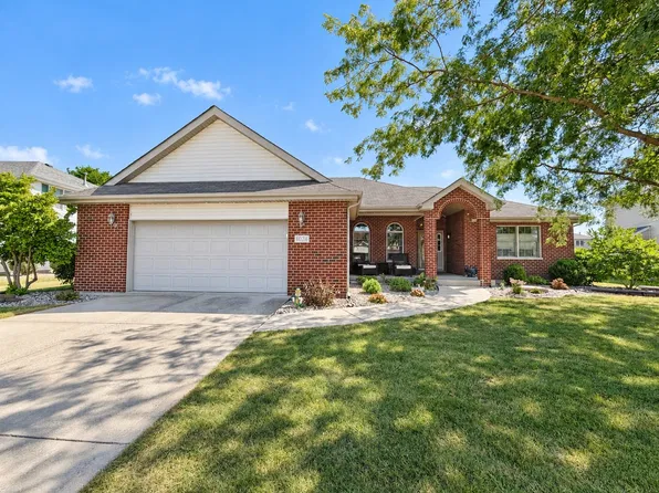 1024 Southcreek Dr, Manteno, IL 60950