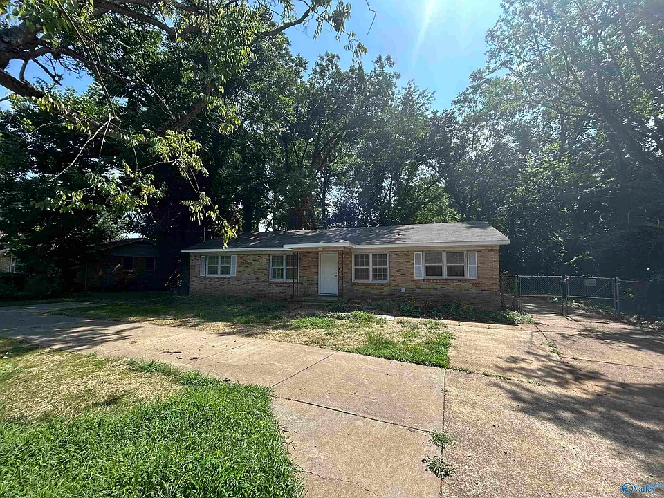 3304 Pulaski Pike NW