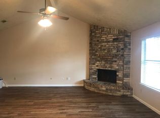 9742 Oakmont Dr, La Porte, TX 77571