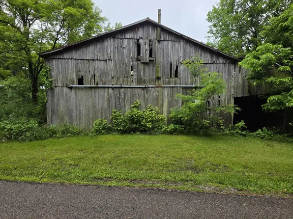 6742 Milford Rd, Falmouth, KY 41040