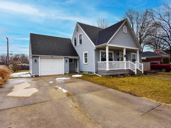 141 Riverside Dr, Mount Clemens, MI 48043