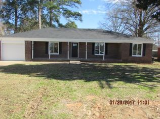 2902 Rosborough Springs Rd, Marshall, TX 75672