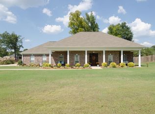 60 Water Oak Ln, Starkville, MS 39759