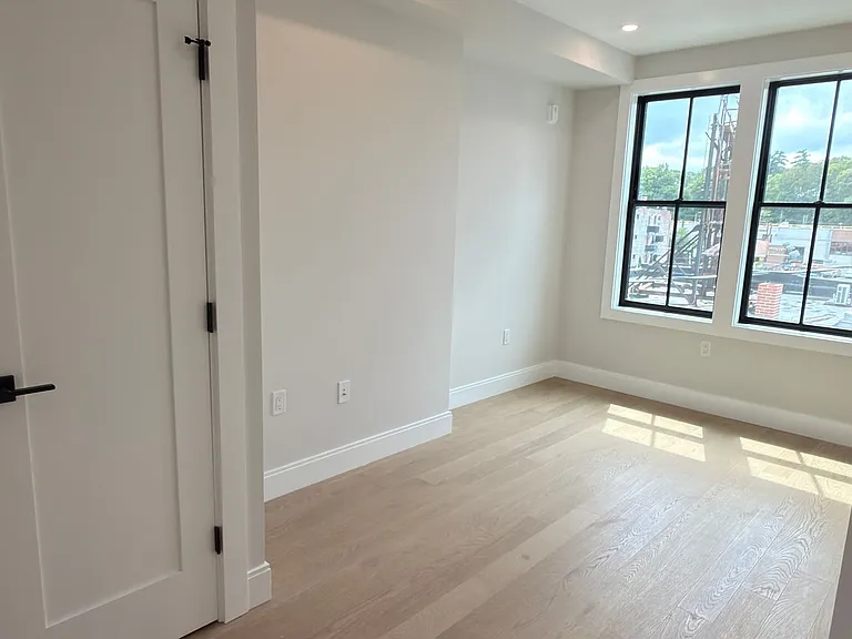 34 Orkney Rd #2D — Photo 20