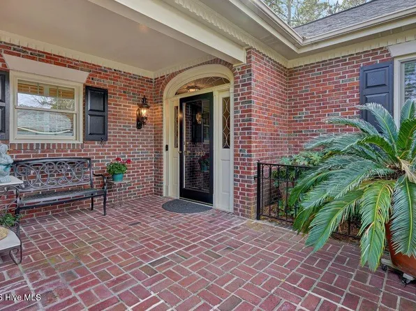 1910 Le Gare Court, Wilmington, NC 28403