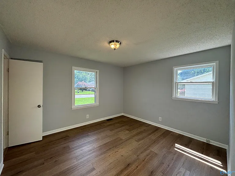 104 Gann Ave — Photo 17