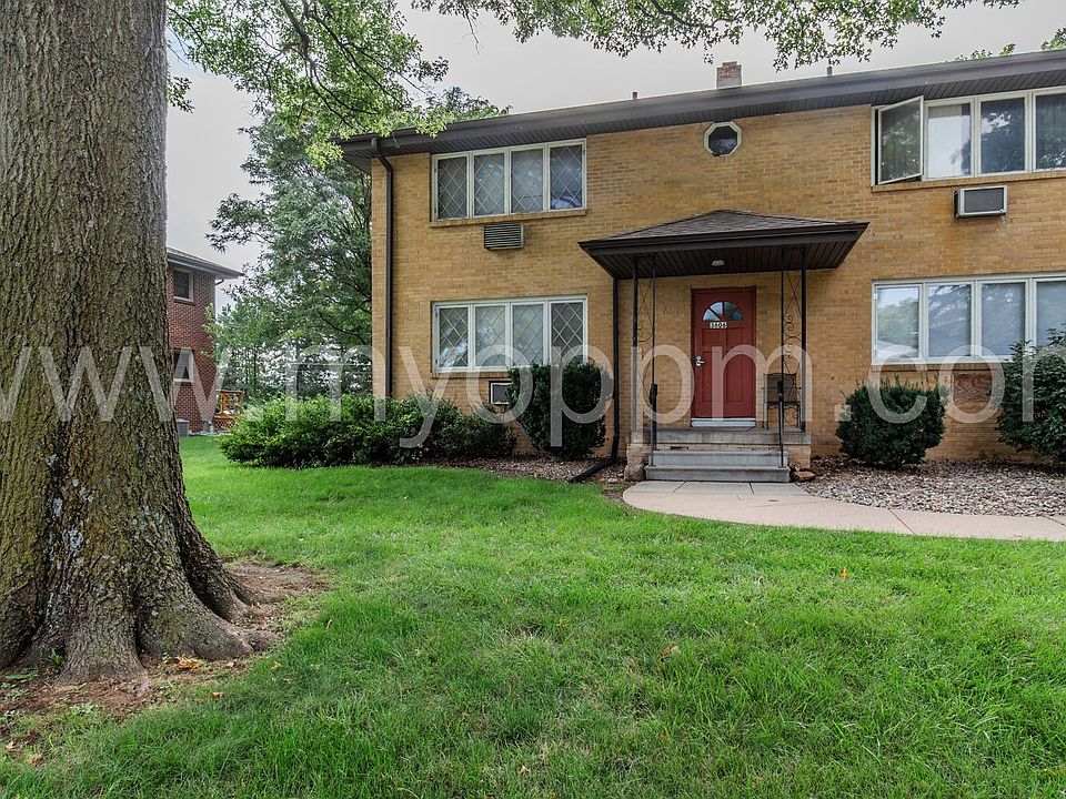 1st image of 3526 S 82nd St #3606/05