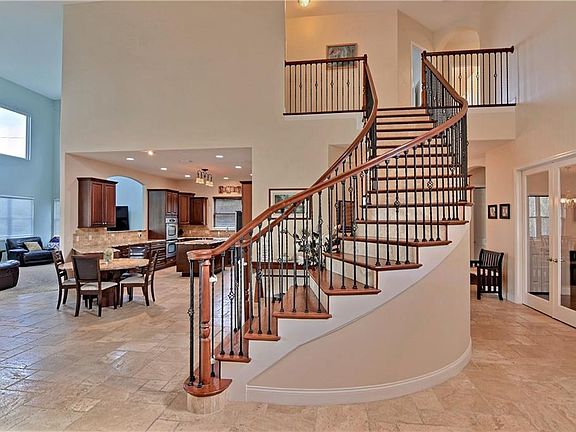 3rd image of 4762 Blossom Ridge Pl