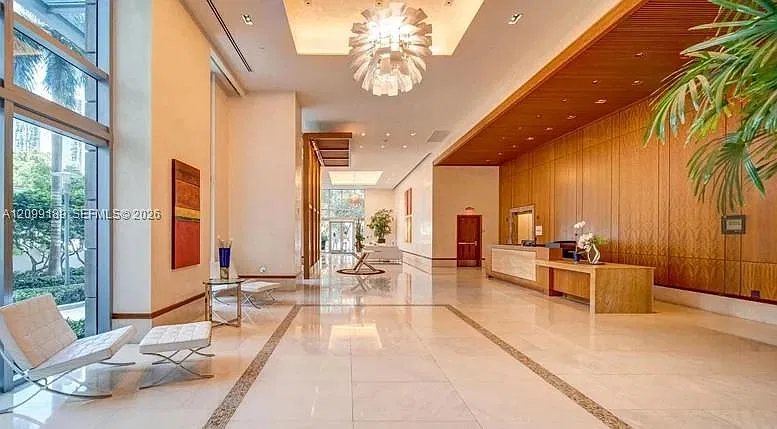 1060 Brickell Condo — Photo 2