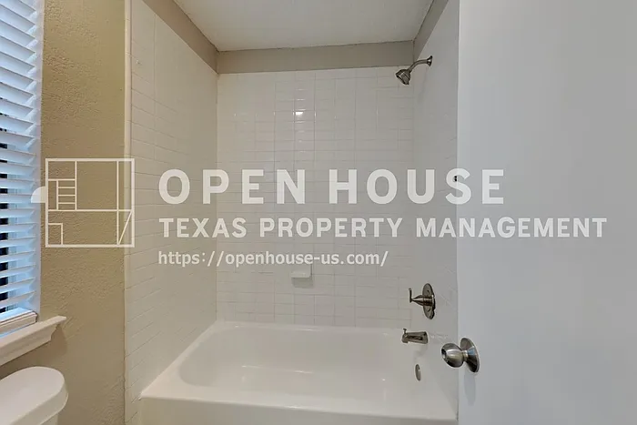 1313 Colony Ct — Photo 11