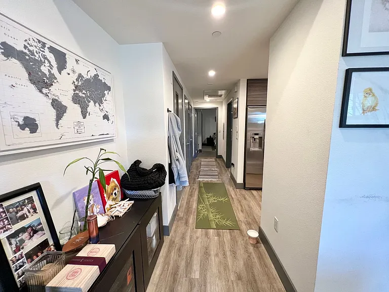 mid374 — Photo 11