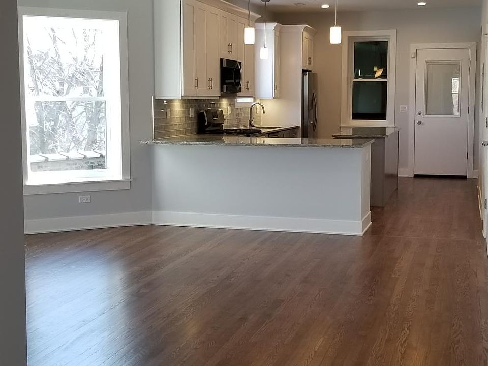 Open dinining room and kitchen