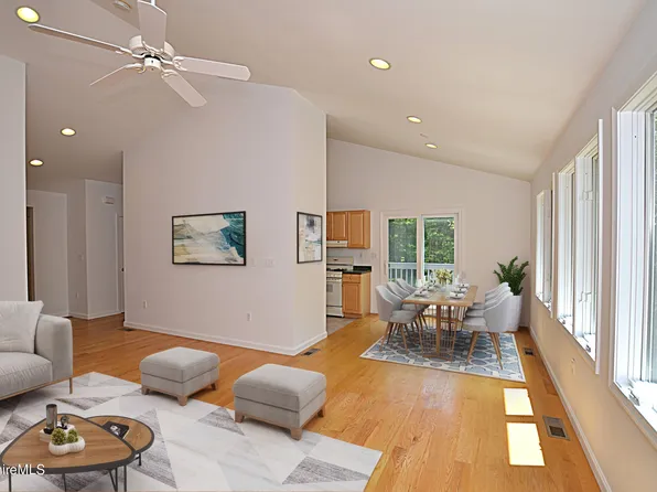 147 Chipman Rd, Chester, MA 01011