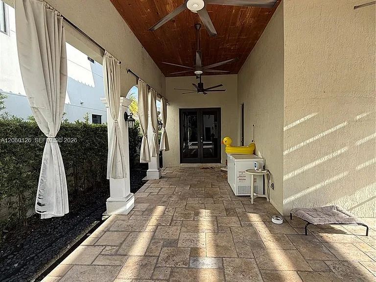 8881 SW 28th St — Photo 38