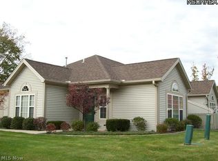 282 Wilcox Rd, Youngstown, OH 44515