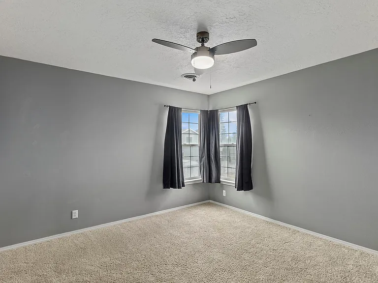 624 Greentree Way — Photo 18