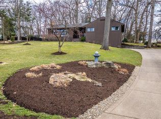 8214 Dormar Dr, Pittsburgh, PA 15237