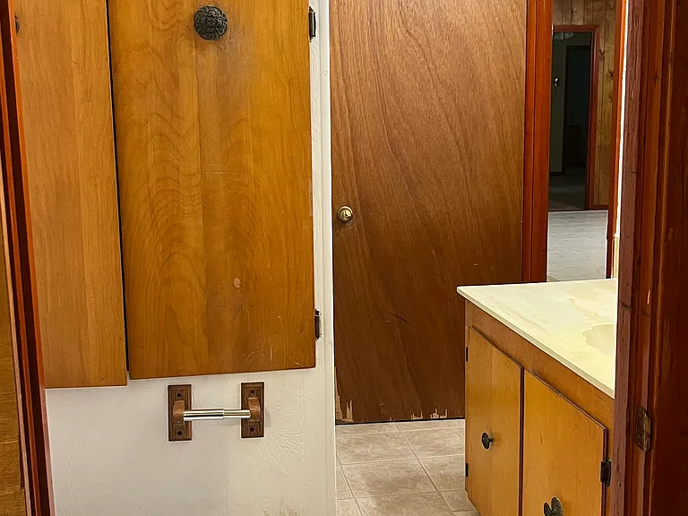 911 N Shireview Cir — Photo 10