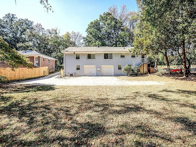 1271 Kingsley Cir NE #B — Photo 9