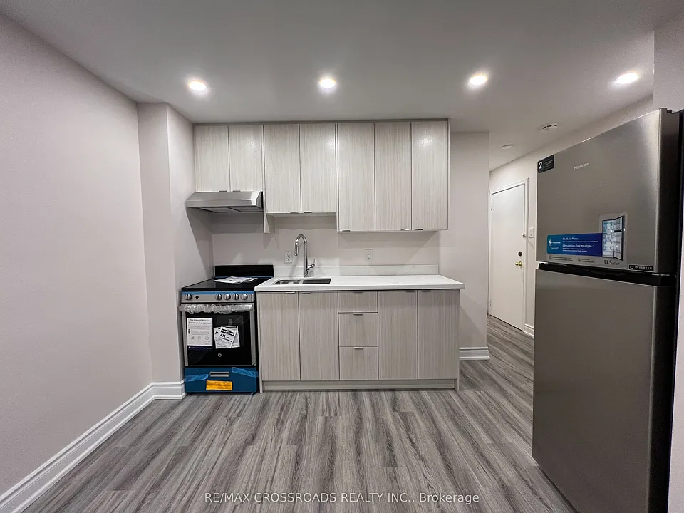 1324B Gerrard St E #1